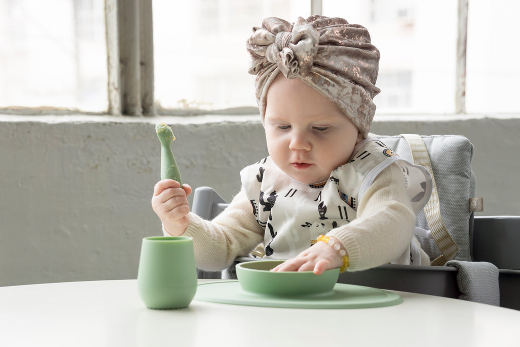 ezpz first foods set, sage. Matarstell fyrir börn. Skál, glas og skeiðar. 