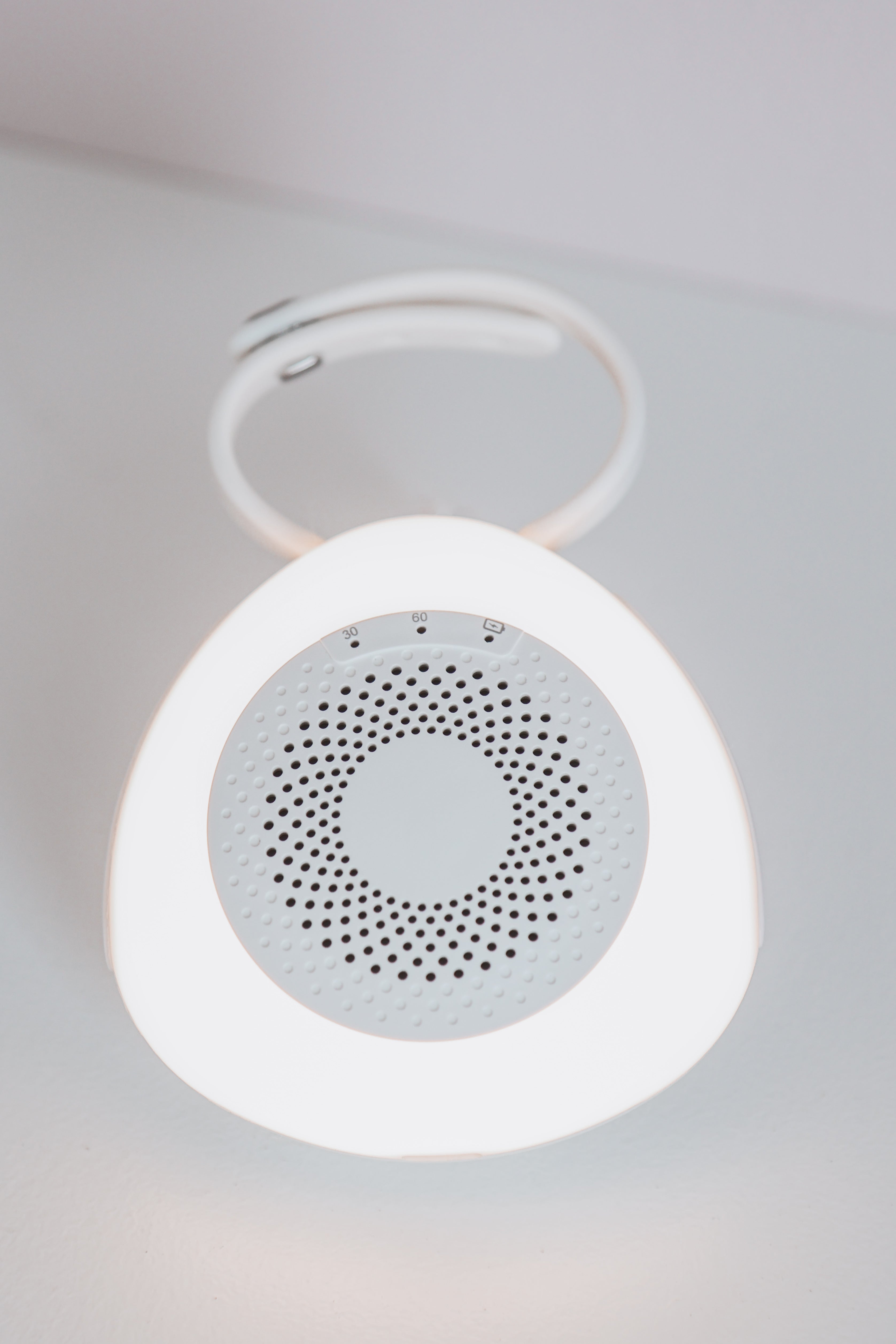 White Noise tæki með næturljósi
